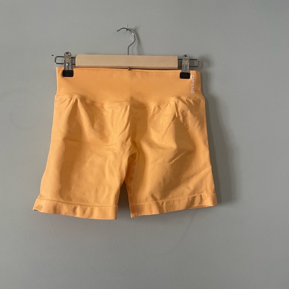 Dfyne Dynamic Shorts - Peach Sorbet - Picture 4 of 10